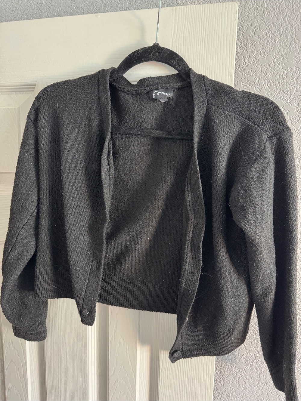Black Open-Front Cropped Sweater Cardigan
